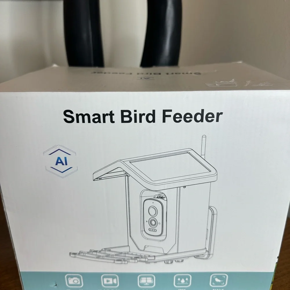 Bird Feeder with AI Technology - NIB